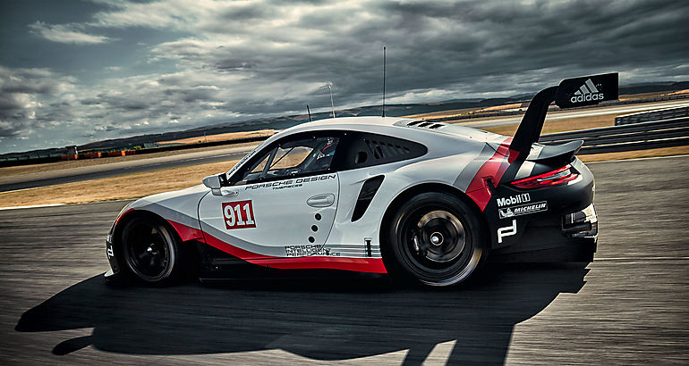 Porsche 911 RSR