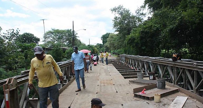 En 85 avanza construccin de puente en quebrada El Hato de Los Santos