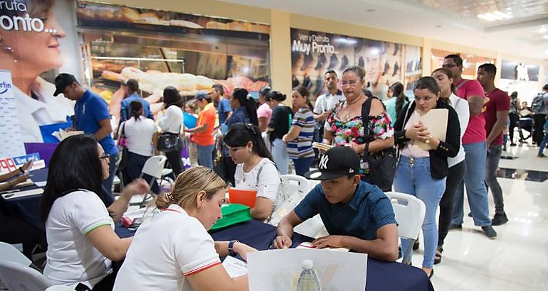 feria de empleo del MITRADEL