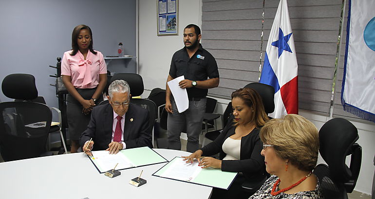 UDELAS y el  MEF firmaron un convenio de cooperacin educativa