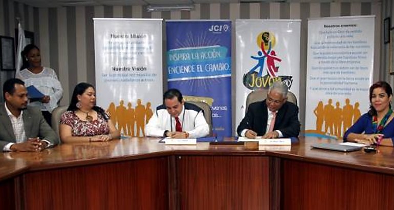 Se firma convenio con la JCI para fortalecer el proyecto Casa de la Juventud