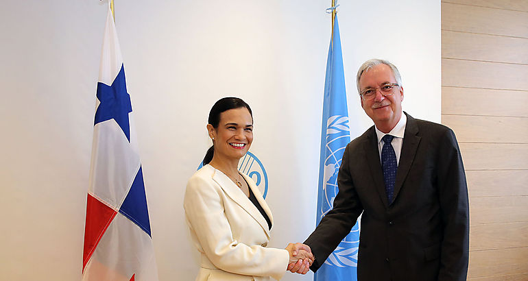 Vicepresidenta y Canciller Isabel del Saint Malo de Alvarado