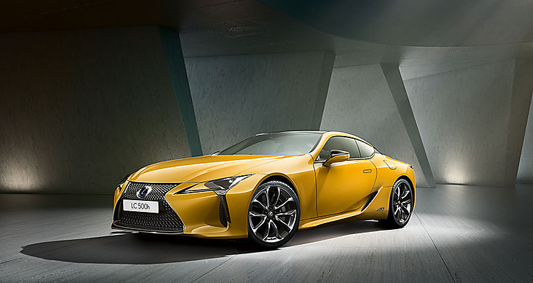 Lexus LC 500h Yellow Edition