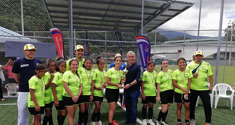 Panam City y Coln campeones del nacional de Hockey sobre Csped