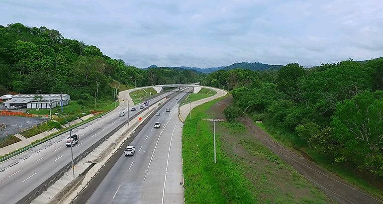  intercambiador Oeste con acceso al Centenario