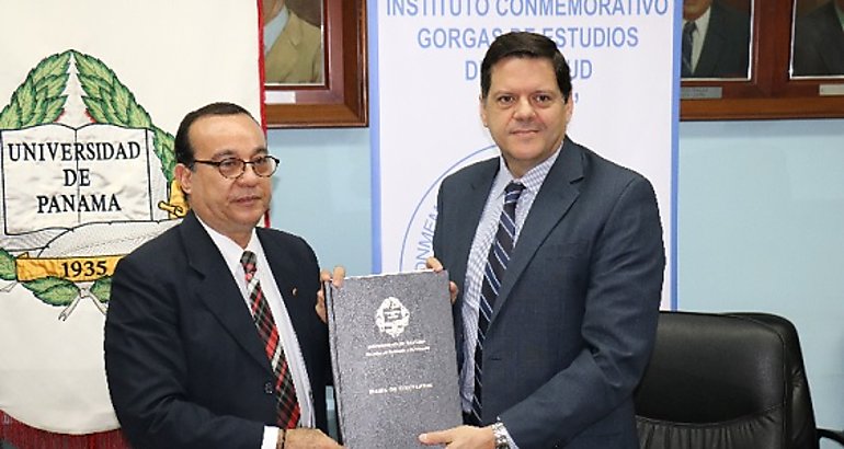 Dr Eduardo Flores Castro y el Dr Nstor Sosa