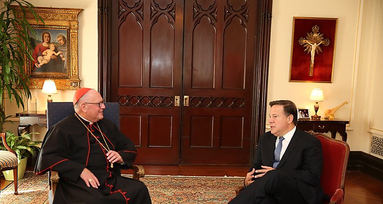 El cardenal Timothy M Dolan y el presidente Varela