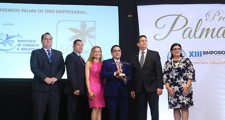 Cervecera Nacional recibe premio Palma de Oro 2018