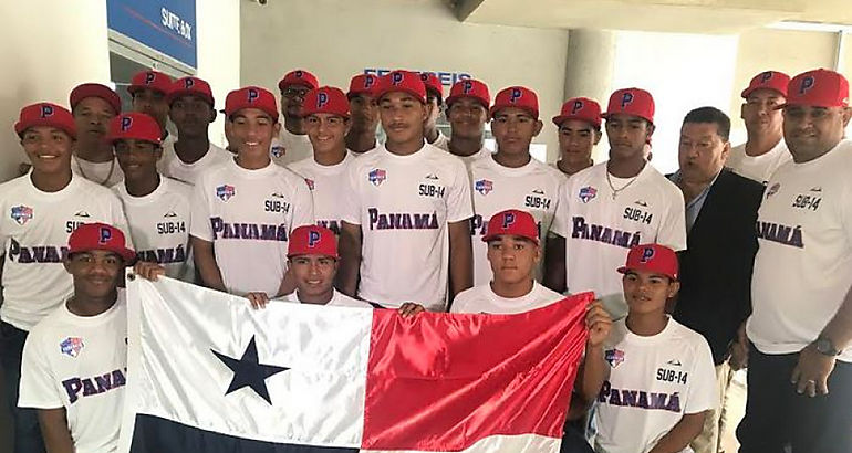  Seleccin de Bisbol U14 de Panam recibe pabelln nacional