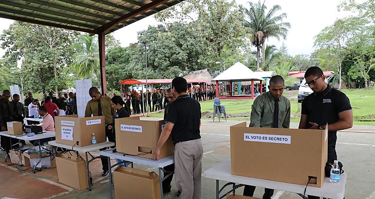 Universitarios de Darin se suman al proceso electoral