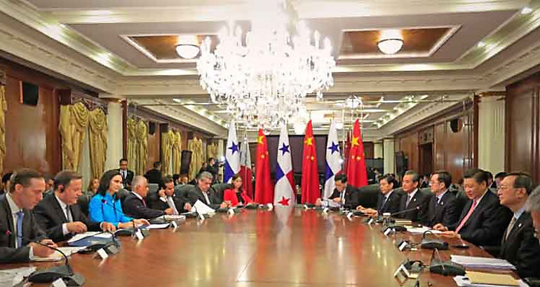 Panam y China firman 19 acuerdos de colaboracin