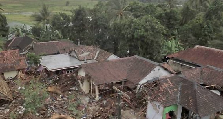 tsunami en Indonesia