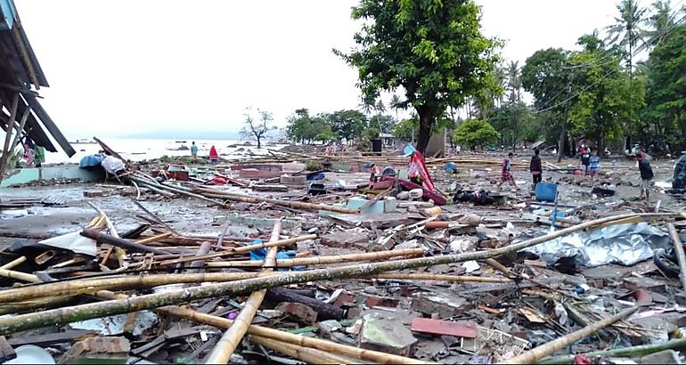 tsunami en Indonesia