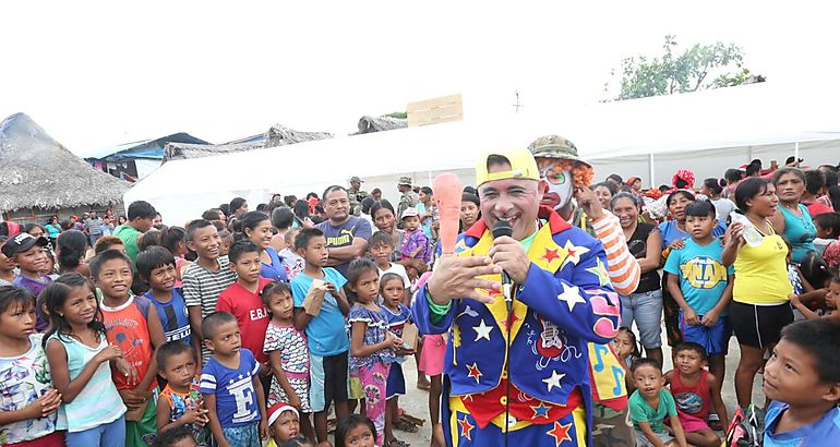 Despacho de Primera Dama agasajo a residentes de Playn Chico en el Da de Reyes