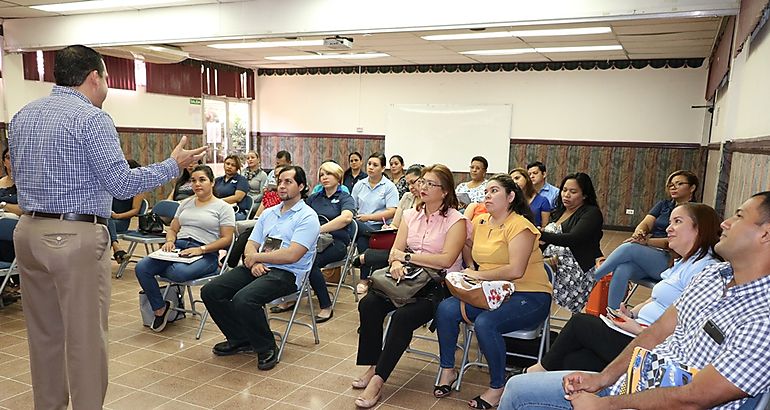 UTPNuevos libros de textos para el CEL