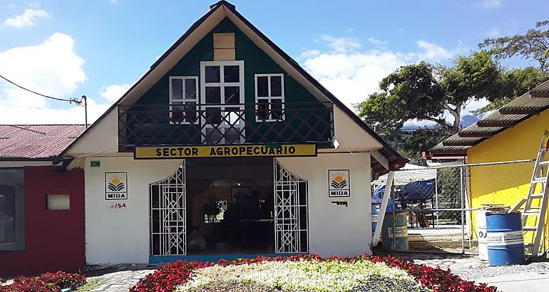 MIDA realiza demostraciones en su stand de la Feria de Boquete 