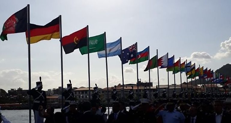 Paseo de las Naciones en la Cinta Costera 3