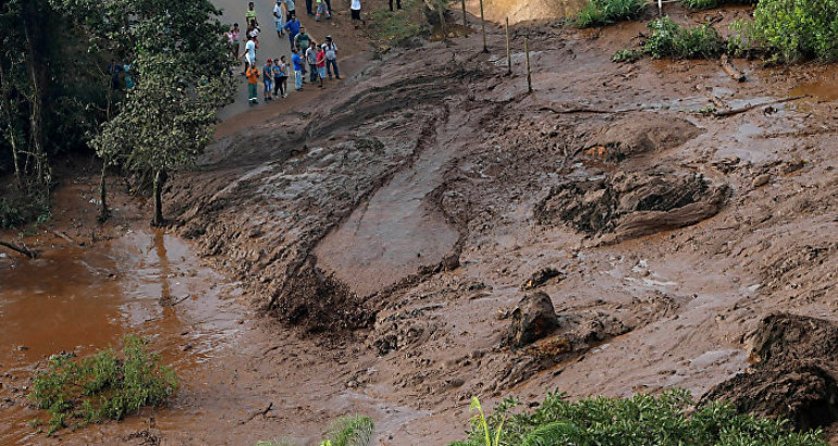 Rotura de represa en el sureste de Brasil