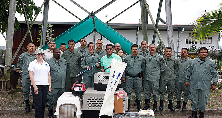 MiAMBIENTE entrega equipo para rescate de especies silvestres a Polica Ecolgica 