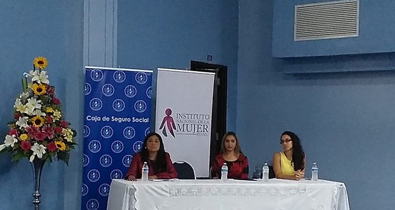 Jornada de Sensibilizacin en la CSS Mujer informada y empoderada