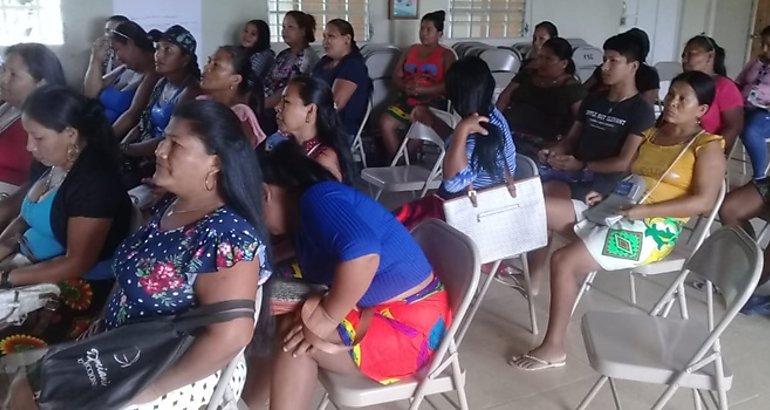 Taller estructurado para lderes comunitarios en Darin