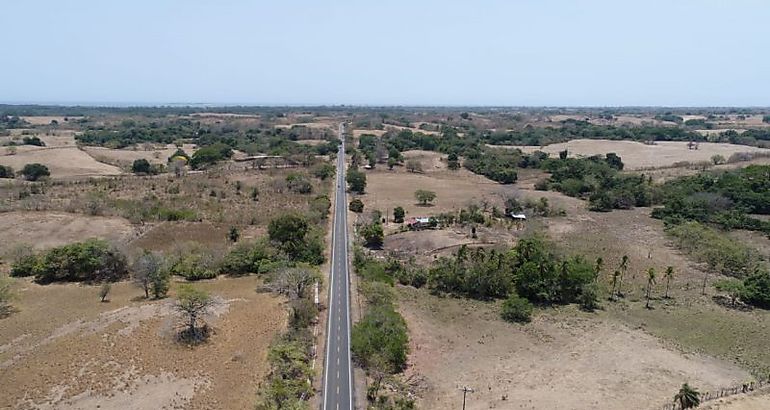 Carretera Las Tablas  Pedas 