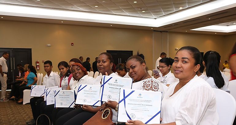 56 trabajadores del Hotel Sheraton Bijao