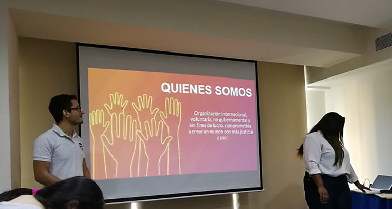 Voluntarios de intercambio internacional realizan labor social en el IPHE