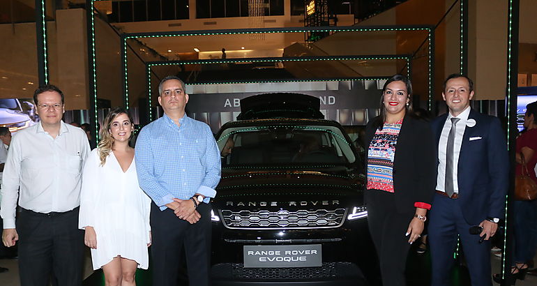 Range Rover Evoque Alexandre De Araujo Agustina Michelis Domingo Mojica Alberliz De Santis Juan Pablo Mier