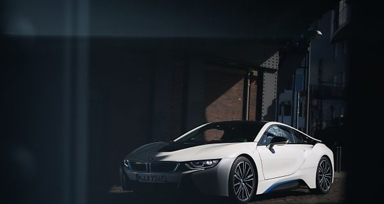 BMW i8