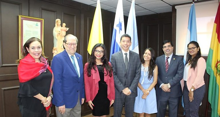 Entrega de Becas de Excelencia Acadmica USMA