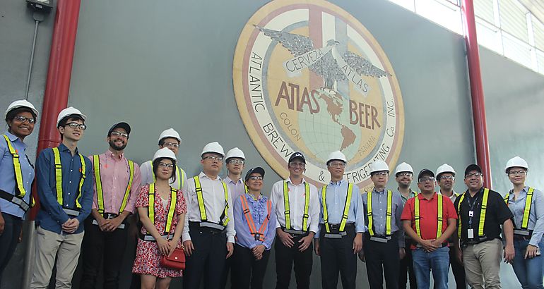 Delegacin de la Embajada de la Repblica Popular China en Panam visita las instalaciones de Cervecera Nacional