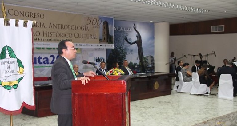 El rector de la Universidad de Panam Eduardo Flores Castro