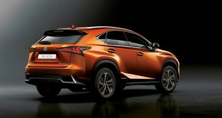 Naranja Carnelian para el Lexus NX 300h