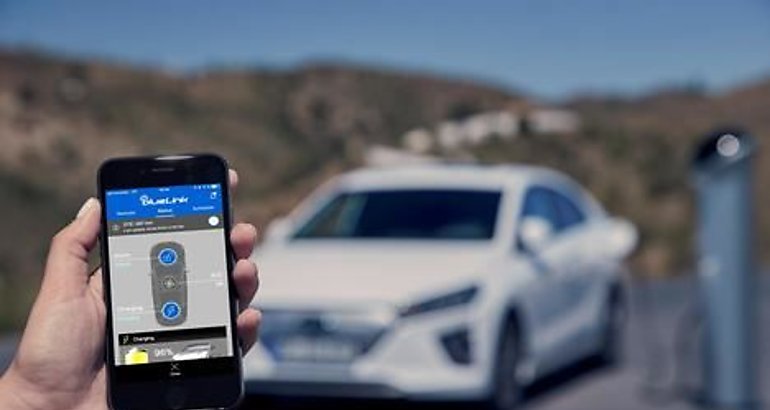 Hyundai con Bluelink  Connected Car Services