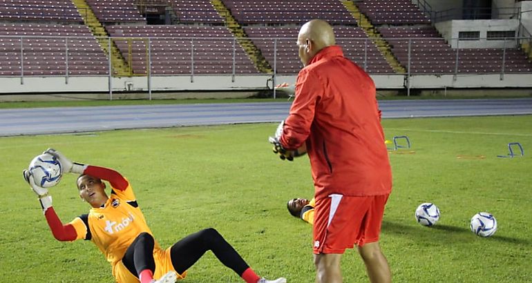 Marcos Allen del Plaza Amador es uno de los llamados a entrenamientos por el tcnico Gallego