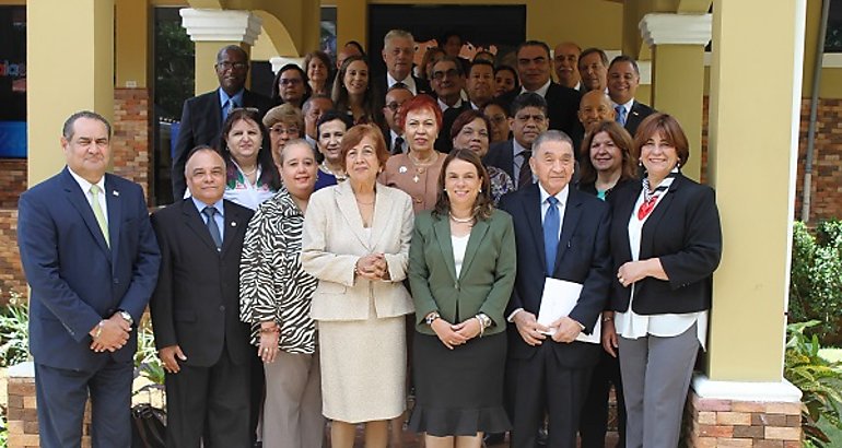 Rectores de las universidades se reunieron con autoridades de Meduca