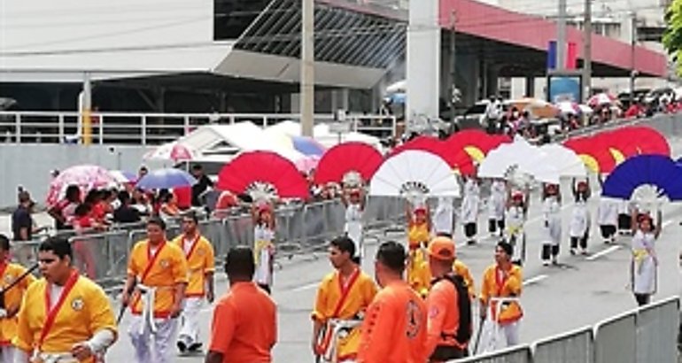 Fiestas patrias se celebran con toda normalidad y tranquilidad en rutas de desfile