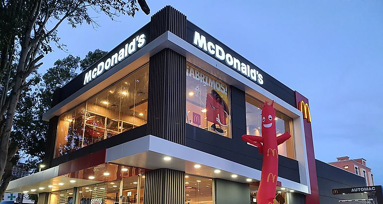 McDonalds contina con su plan de expansin y abre las puertas en la Avenida Justo Arosemena