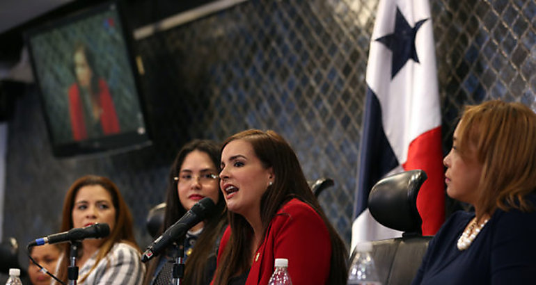 Conversatorio Violencia Poltica hacia las Mujeres