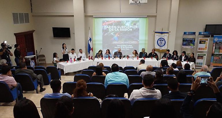 Universidad Latina de Panam debate sobre situacin del Darin