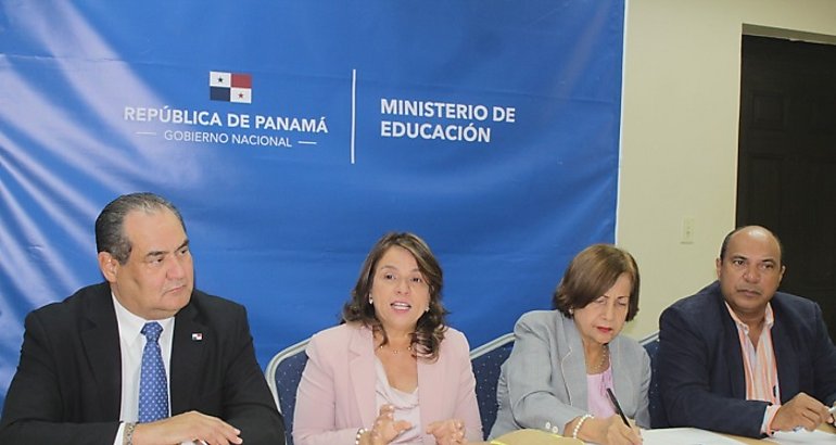 Ministerio de Educacin realiza reunin de mesa bilateral con docentes