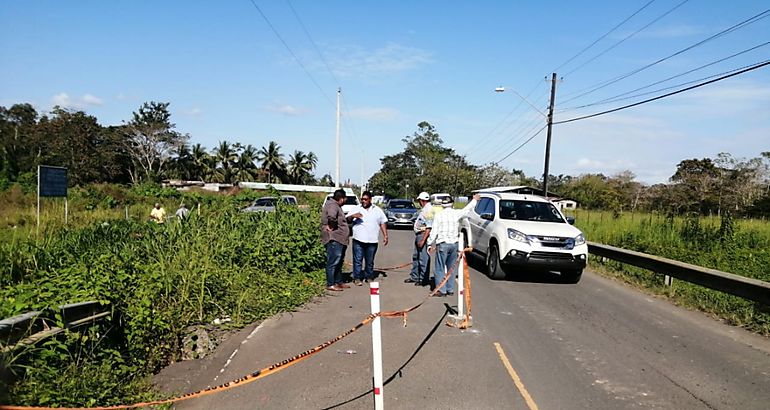 El MOP brinda asistencia ante colapso de va en Bocas del Toro