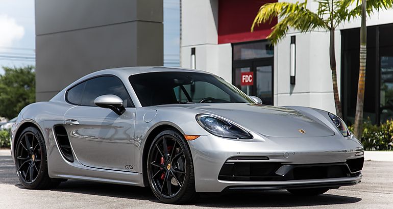 Porsche 718 GTS 40