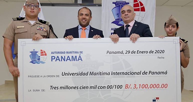 AMP aporta a la UMIP 3 millones de balboas