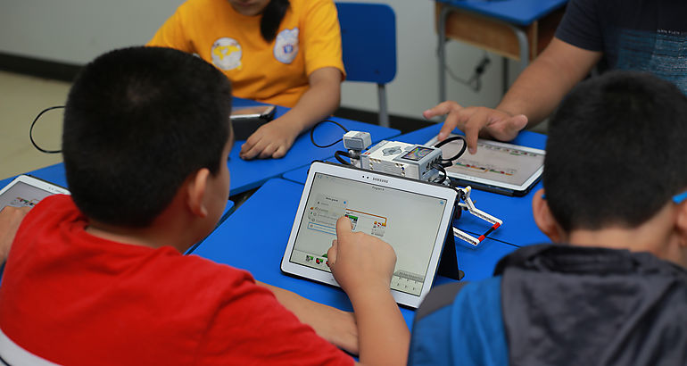 Samsung desarrollaplataforma educativa para escuelas multigrado