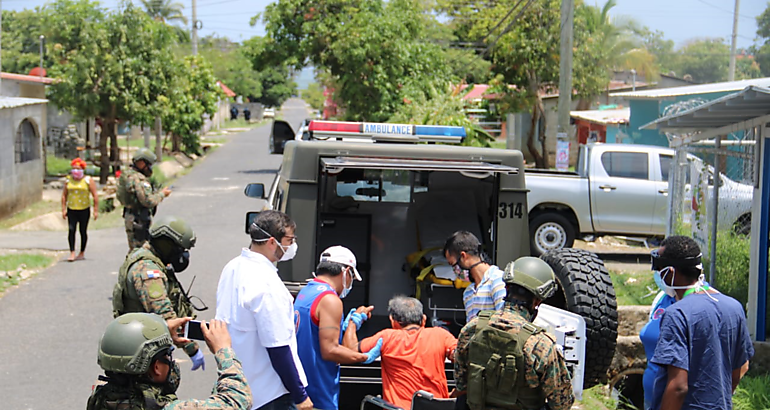 MINSA instala puesto de muestras de COVID19 en Koskuna