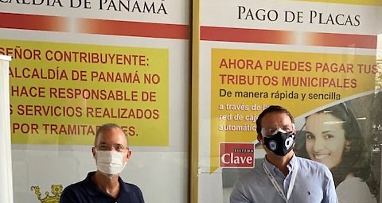 Alcalda de Panam recibe donacin de cajas de agua por parte de Cervecera Nacional