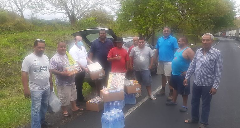 En Nicaragua transportistas panameos siguen recibiendo asistencia humanitaria