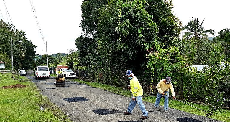 Realizan jornada de bacheo en el corregimiento de Bayano distrito Las Tablas 